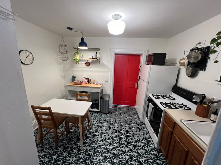 Sunny Brownstone Suite With Private Bathroom! - New York City