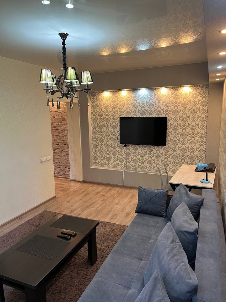 Entire Unit, Wifi, Ac Self Checkout, Smarttv,netfl - Bishkek