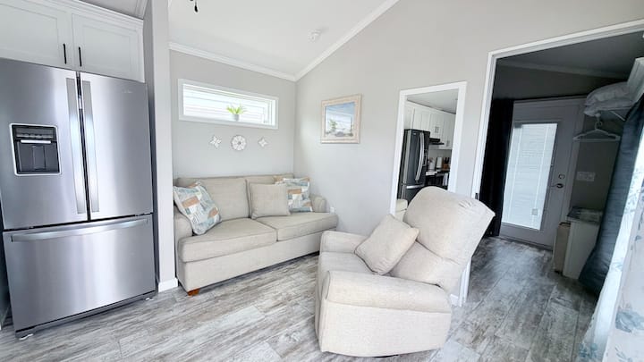 Cozy Couples Cottage- Newly Renovated Pool - Flamingo Waterpark Resort, Kissimmee
