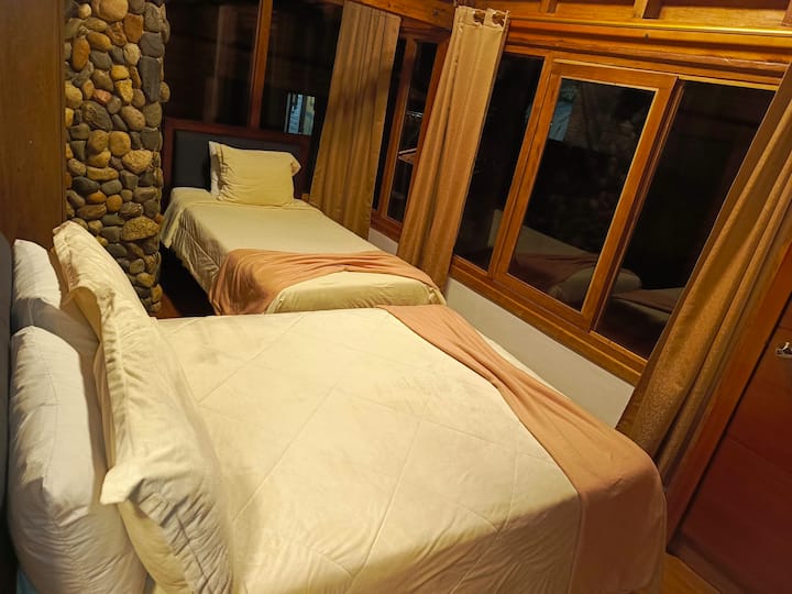 საძინებელი 1