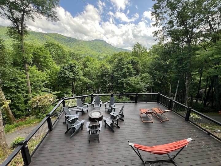 Castle Keep BIG Deck, Hammocks & Egg Chair Swings Castles for Rent