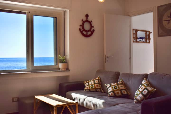 Wooden Wave Boutique Stay In Acitrezza - Aci Castello