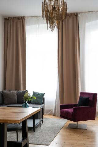 + HipSpot Berlin Mitte R3 + gallery image 3