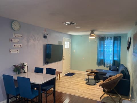 Top Airbnb: Sweet Home VI - 15' to NRG, Downtown, Galleria in Sharpstown