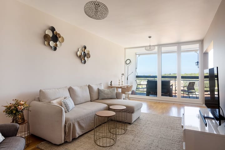 Cascais Prime 2br With Balcony & Sea View - Cascais
