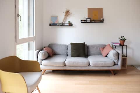 Top Airbnb: Confluence, quiet and green, parking in Lyon 2e Arrondissement