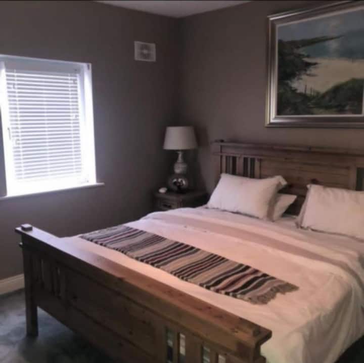 Stones Throw To The Golf Club! - Lahinch