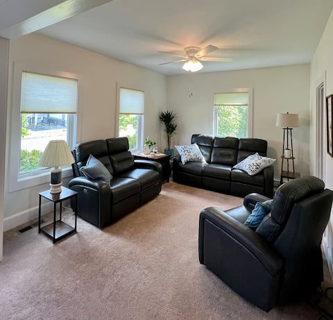 Cozy *Newly Renovated* 3BR Home