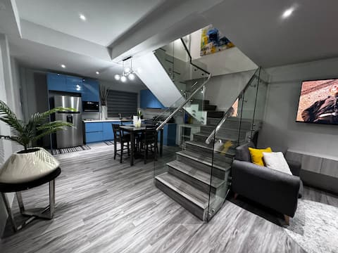 South Modern Magic 2 Bedrooms 2 bathrooms Carport