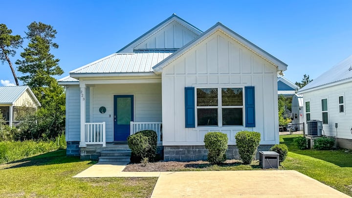 Pelican's Roost 2br - 2ba - Carrabelle, FL