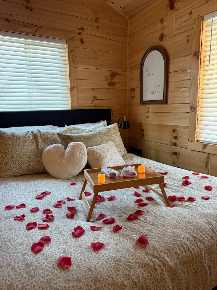 Driftwood Cabin - Shalom Cabin with Private Hot Tub