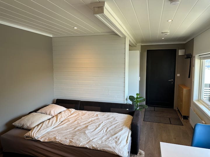 ספה שאפשר להפוך לספה נפתחת, 140 ס"מ 