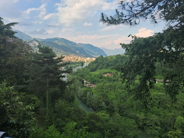 Iseo lakeview: 2 independent flats side by side gallery image 2