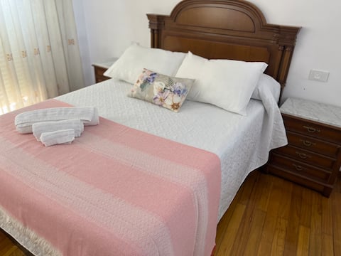 Artur's apartment (near the spa)
Rúa Astureses