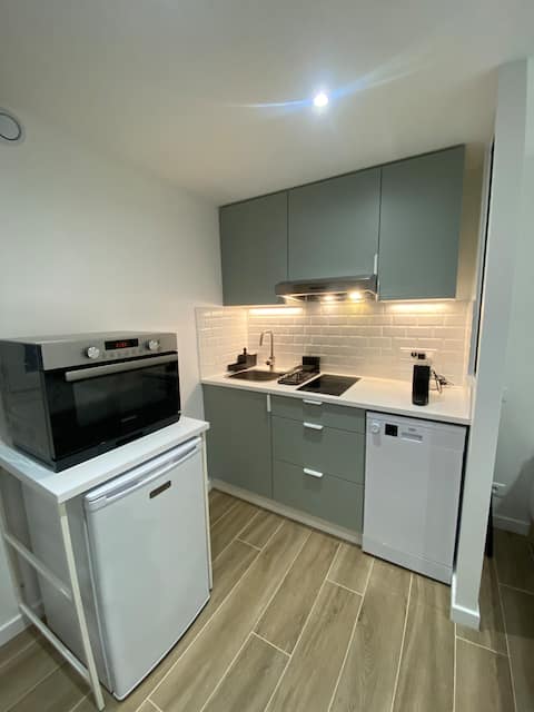 Top Airbnb: Brand new guest House with a little garden à Saint Maur Des Fossés