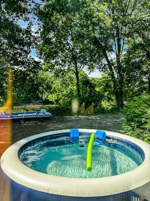 Catskills River House 4BR with Hot Tub