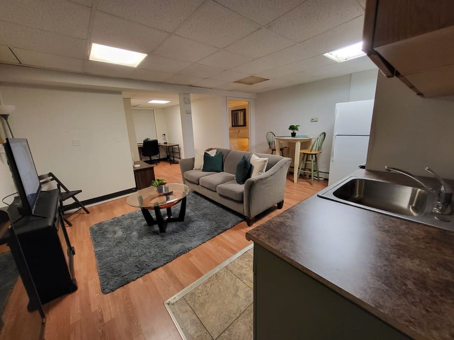 Cozy 1 Bedroom Apartment