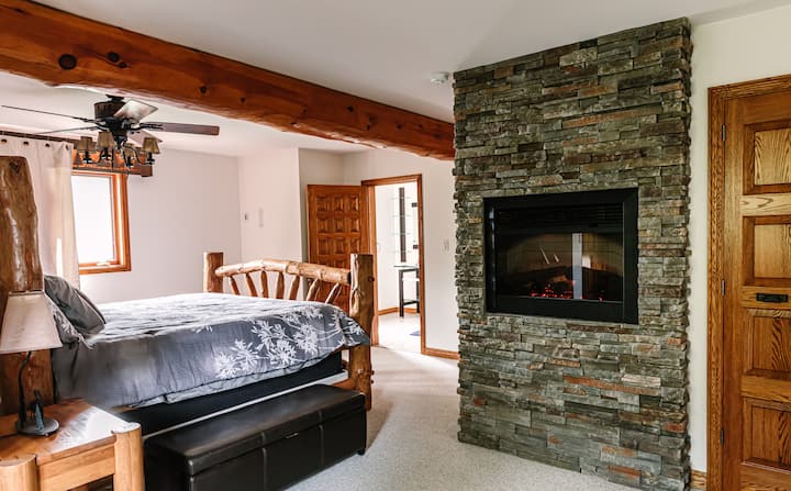 * Se proporcionan almohadas, sábanas y mantas 