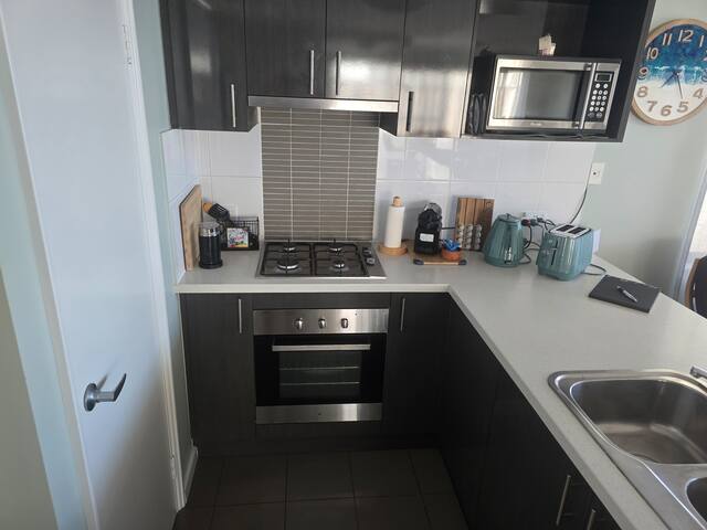 Seaviews-Looking for the ultimate coastal escape! gallery image 5