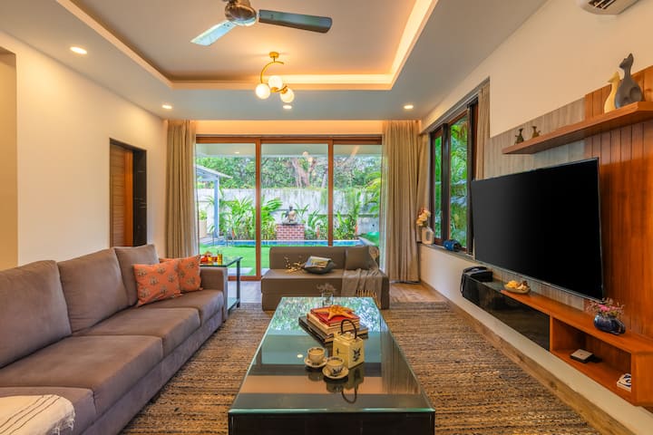 Living room image 5