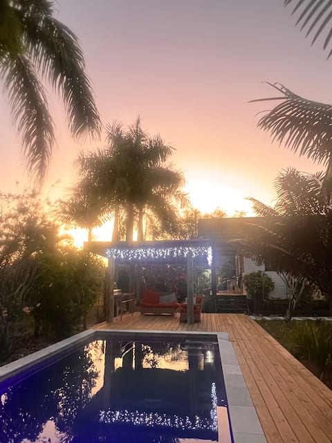 Cute little studio villa. 5 mins walk to the beach