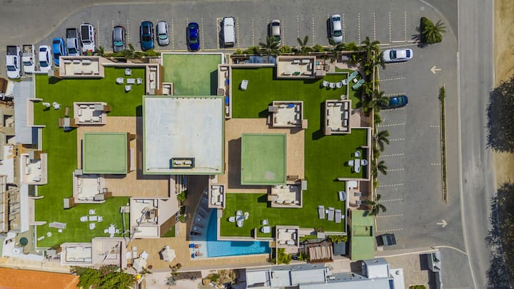 2br Condo W/ Pool View | Aracari 17 By Bocobay - アルバ