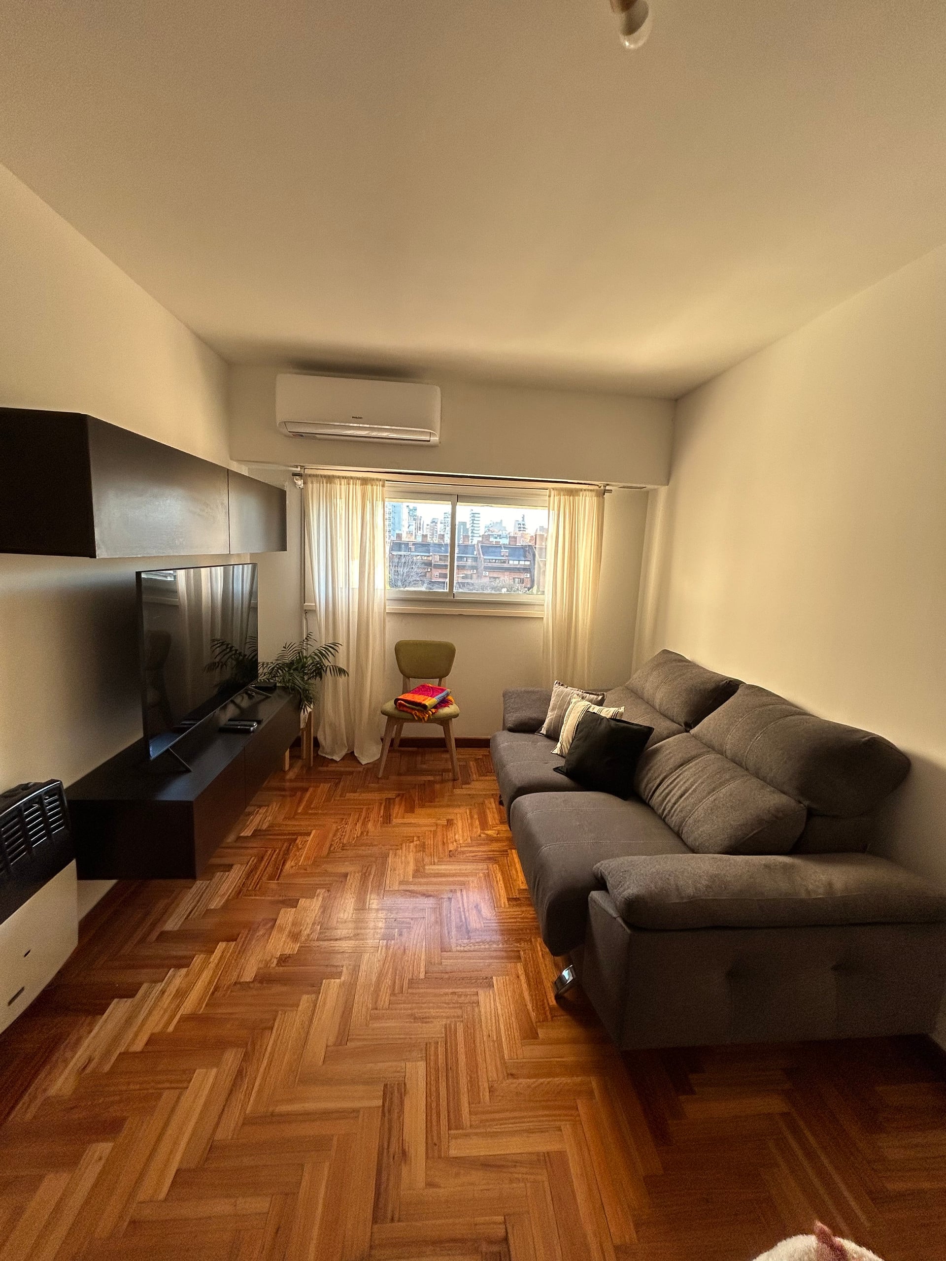 Apartamento de 3 ambientes em Núñez em frente à praça
