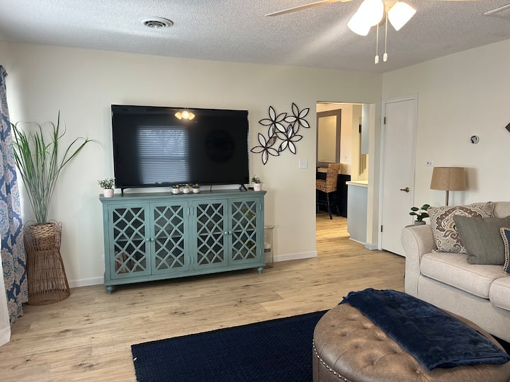 Condo Near Moors With Dock Slip In Buckhorn Bay! - Kentucky Lake
