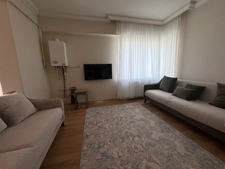 Central And Cosy Apartment Closed To Attractions - Van