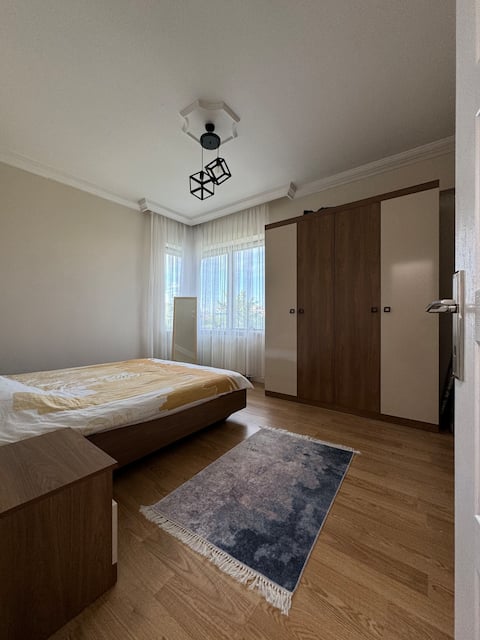 Central, clean, calm and close to tourist attractions