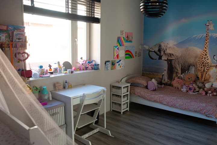 საძინებელი 1