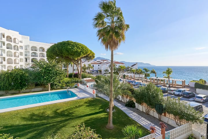 Central Nerja With Direct Beach Access - Nerja