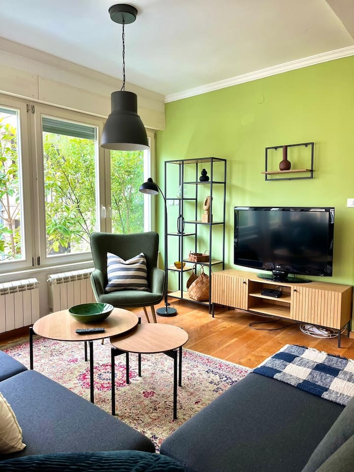 Spacious Family Apartment - Budva