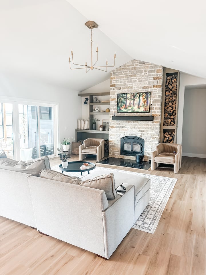 New Construction Luxury Home - Cottage Grove, WI