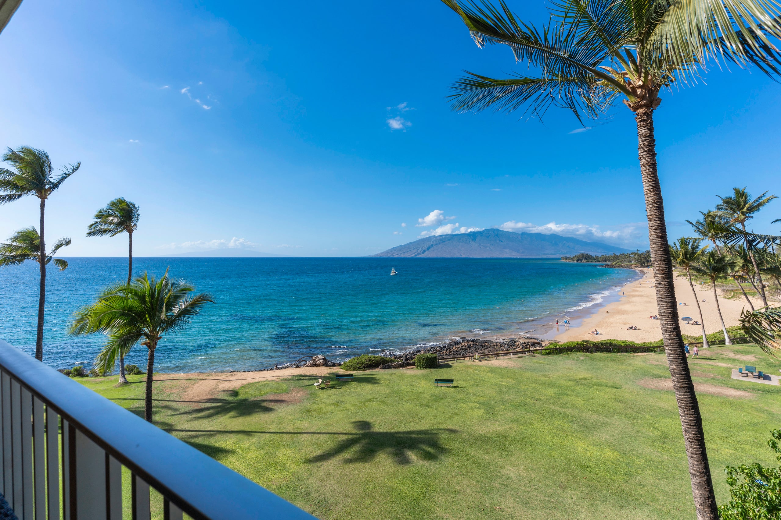 Home in Kihei · ★4.44 · 2 bedrooms · 3 beds · 2 baths - Image 62