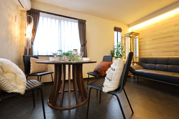 东上野；上野駅徒歩6分;超高級4階建て新築一軒家;最大10名 gallery image 2