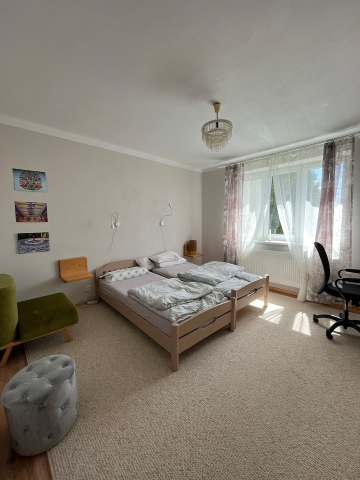 საძინებელი 1