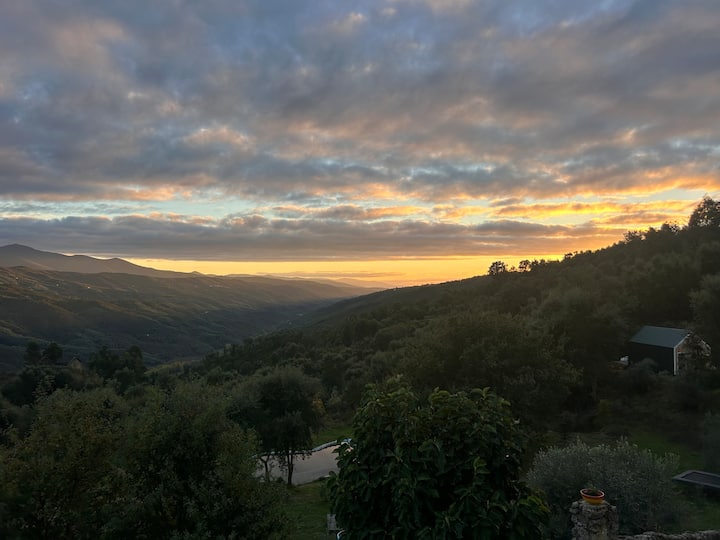 Enjoy Amazing Mountain Views At Magical Spot! - Travancinha