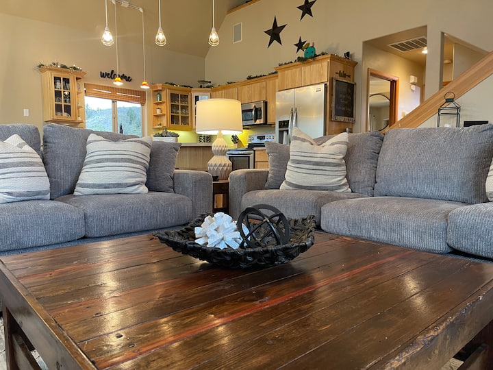 Juniper Ridge Retreat - Oregon