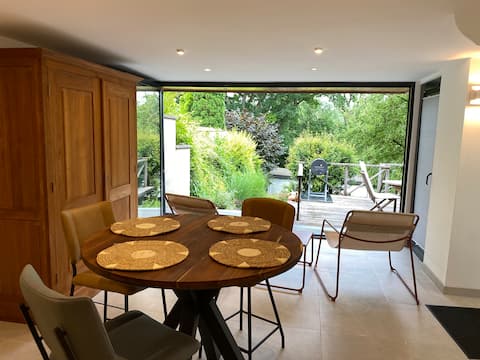 Ground floor 5 minutes from the train station