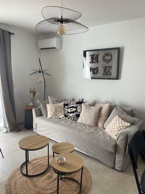 New, beautiful duplex apartment, garden level.