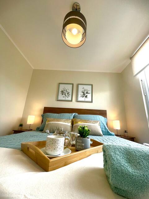 Beautiful apartment  a short walk from the Casino Marina