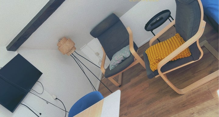 (29-05)studio Bien Situé - Saint-Ghislain