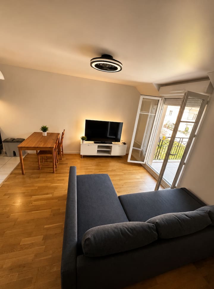 Appartement Moderne Proche Disneyland ~ 10 Min - Bussy-Saint-Georges