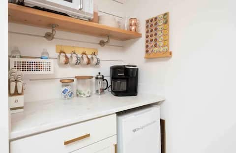 Top Airbnb: Boho Bungalow in Canyon