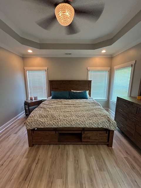 Master Bedroom with Personal Bathroom in room.