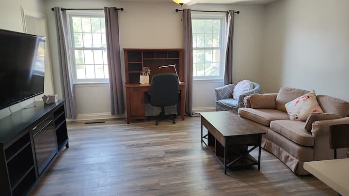 Apartment At The Right Spot +Has Everything U Need - Belleville, Canada