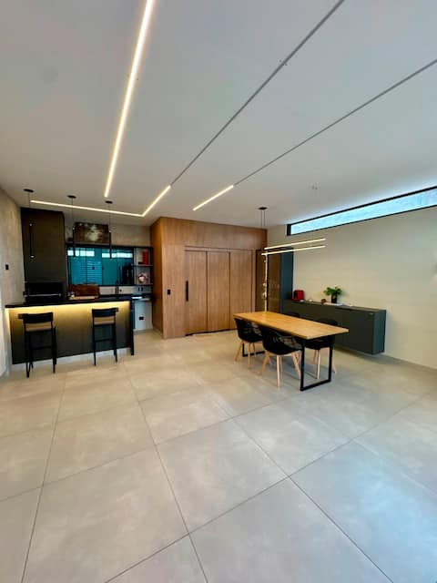 New House with Gourmet Area and Premium Comfort