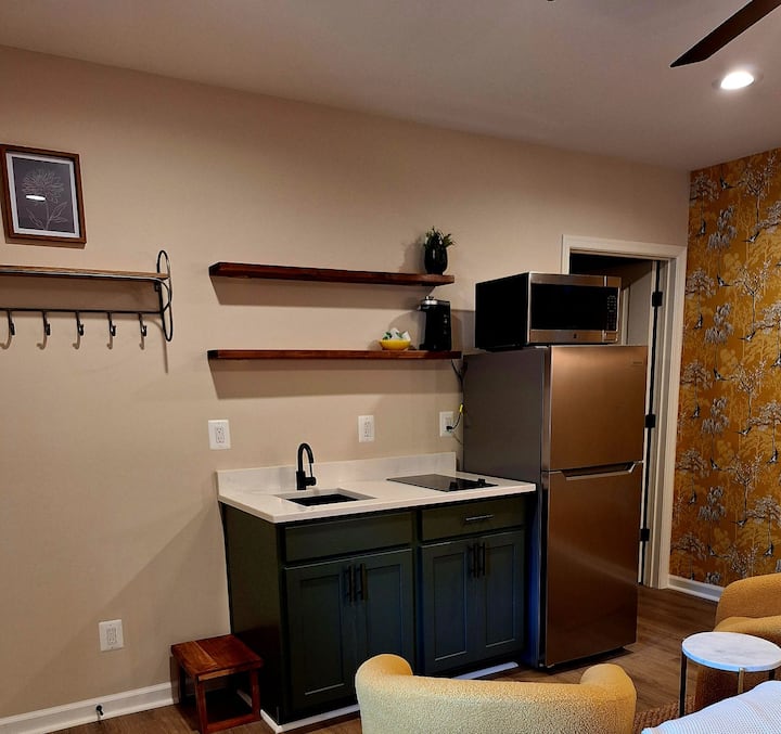 New! Unit 13~ Skyline Drive~ Pet Friendly - Front Royal, VA