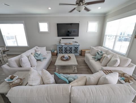 Successful Airbnb property: Location! short walk to *Beach*Pool*Restaurants* in Orange Beach
